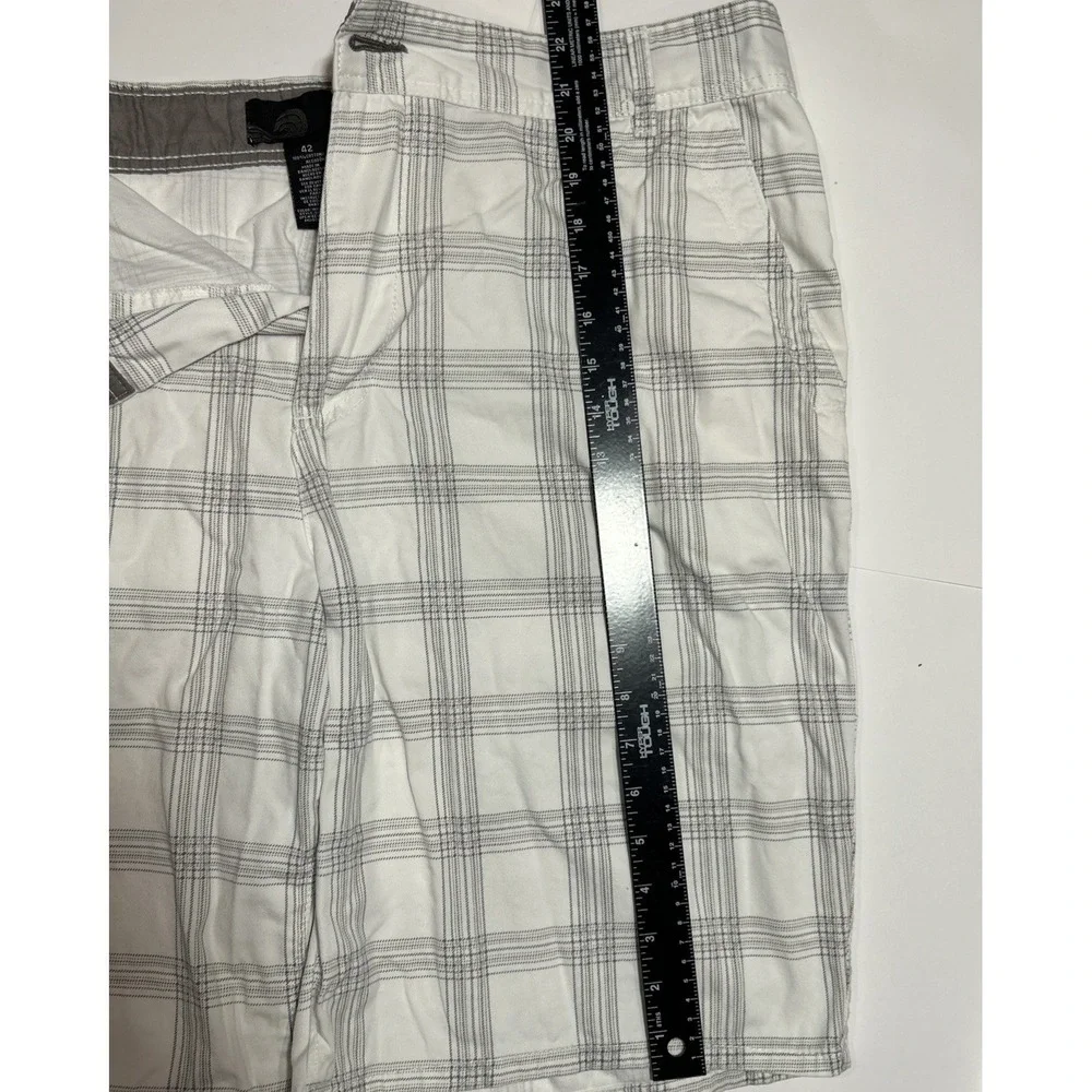 OP Ocean Pacific Shorts Men's 42 White & Gray Plaid 100% Cotton Preppy, Vintage - Picture 5 of 7